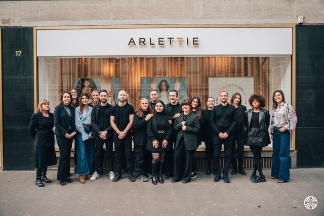 ARLETTIE PARIS