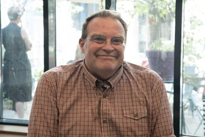 Rencontrez François, Directeur du Centre Malvau