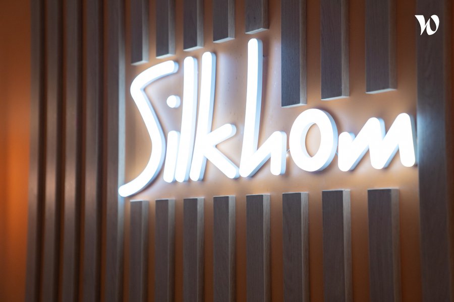 Silkhom