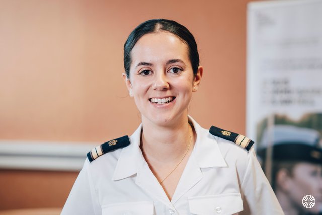 Rencontrez Claire, Commissaire de Deuxième Classe - Commissaires des Armees