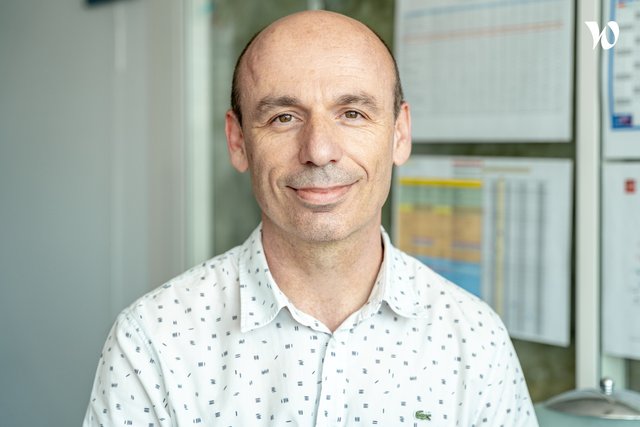 Rencontrez Lilian, Adjoint du Pôle Opération - AP-HP - Direction des Services Numériques (DSN)