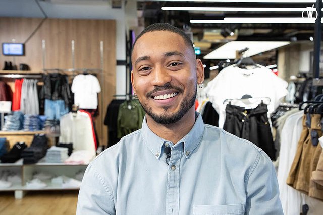 Rencontrez lonael, Commercial Bershka - Inditex (Zara)