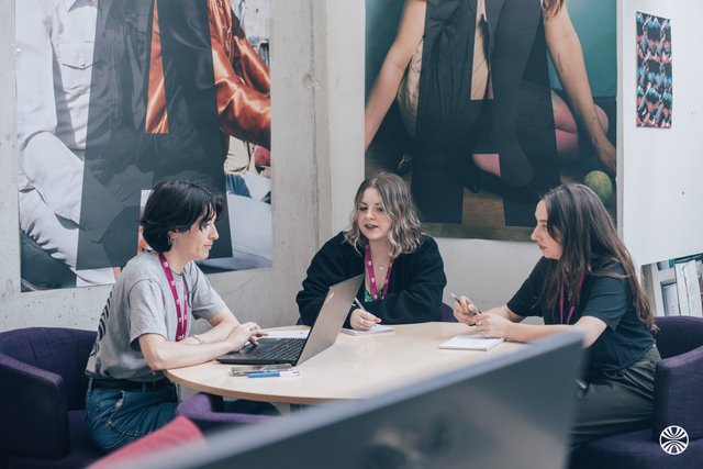 SNCF RETAIL & CONNEXIONS