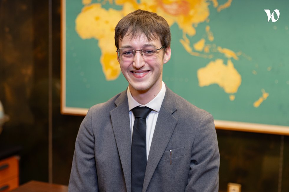 Rencontrez Giovanni, chef de projet Réseaux (DNUM) - Ministère de l'Europe et des Affaires étrangères