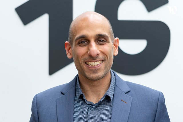 Rencontrez Pouya, Directeur Développement Commercial - Seize Consulting