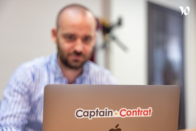 Captain Contrat