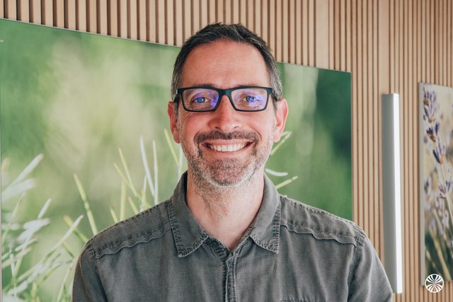 Rencontrez Joël, Responsable Communication & Digital - Ladrome Laboratoire