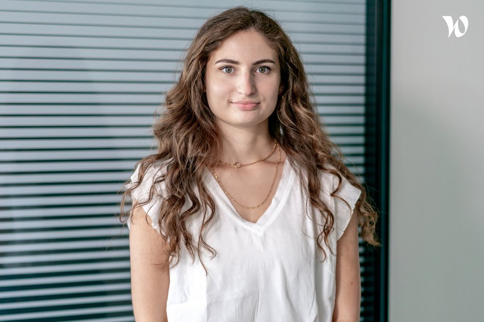 Rencontrez Adriana, chargée marketing - Qualitalents