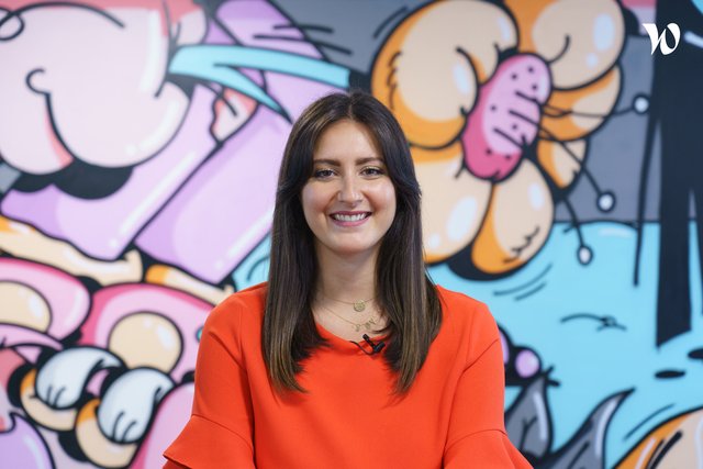 Rencontrez Esther, Chargée de Recrutement - Bleu Libellule