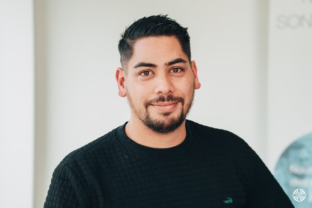 Rencontrez Cyrille, Magasinier-cariste - BIOCODEX