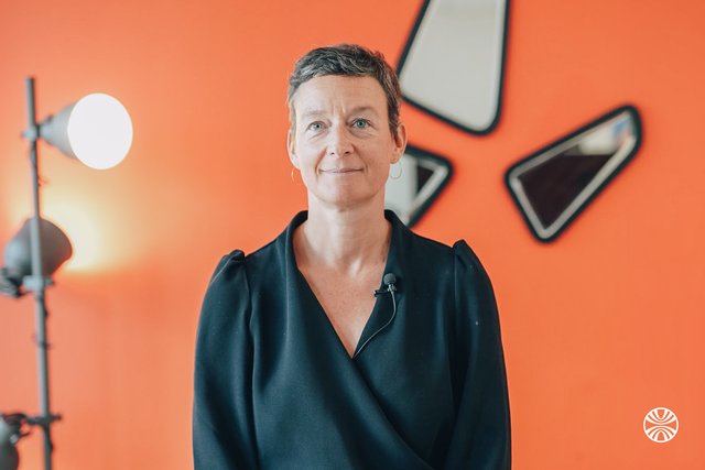 Rencontrez Coralie, Présidente Directrice Générale EDITIONS DU SEUIL - Média-Participations
