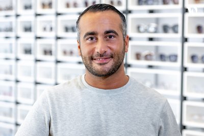 Rencontrez Ilan, Opticien Responsable de boutique