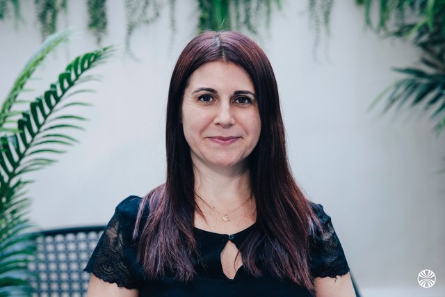 Rencontrez Laure, Responsable Marketing - Emeraude Hotels