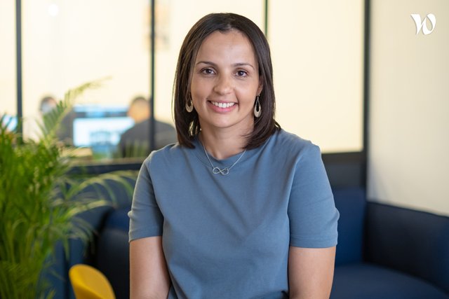 Rencontrez Nisrine, Marketing coordinator - EF Education First