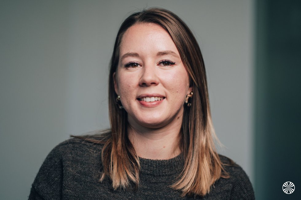 Rencontrez Nora, Conseillère clientèle - Kelio