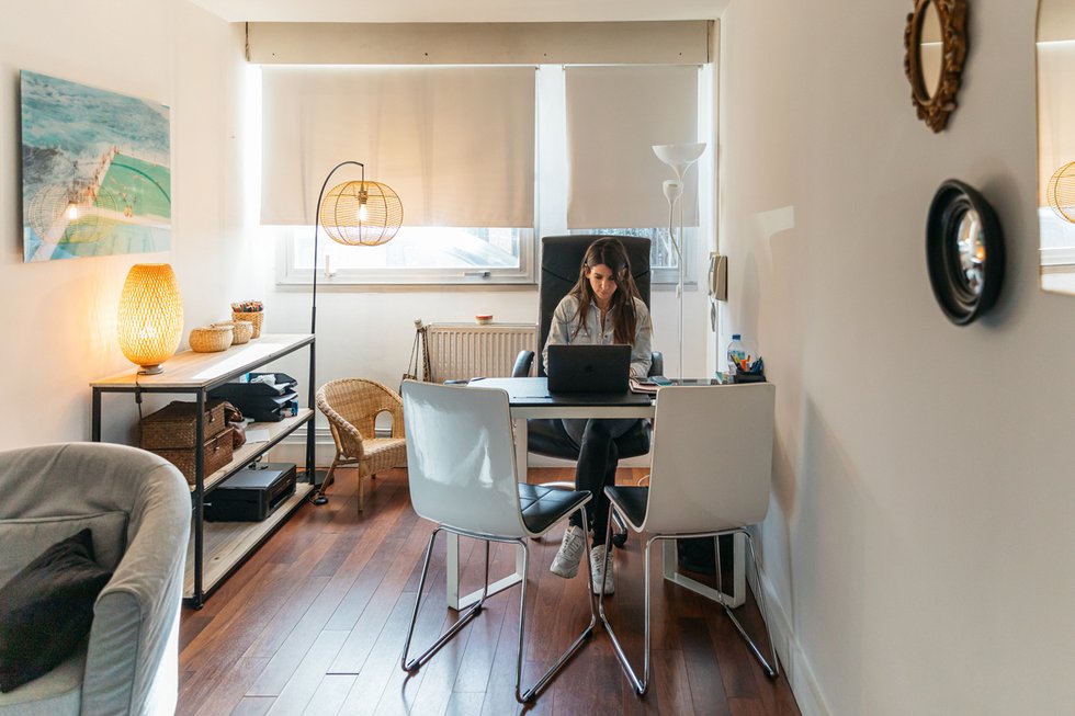 Reconfinement : n'avoir que le travail dans sa vie, quel impact psychologique ?