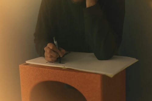 Plat, pracovní podmínky, home office. Jak se vyjednává o pracovní smlouvě?