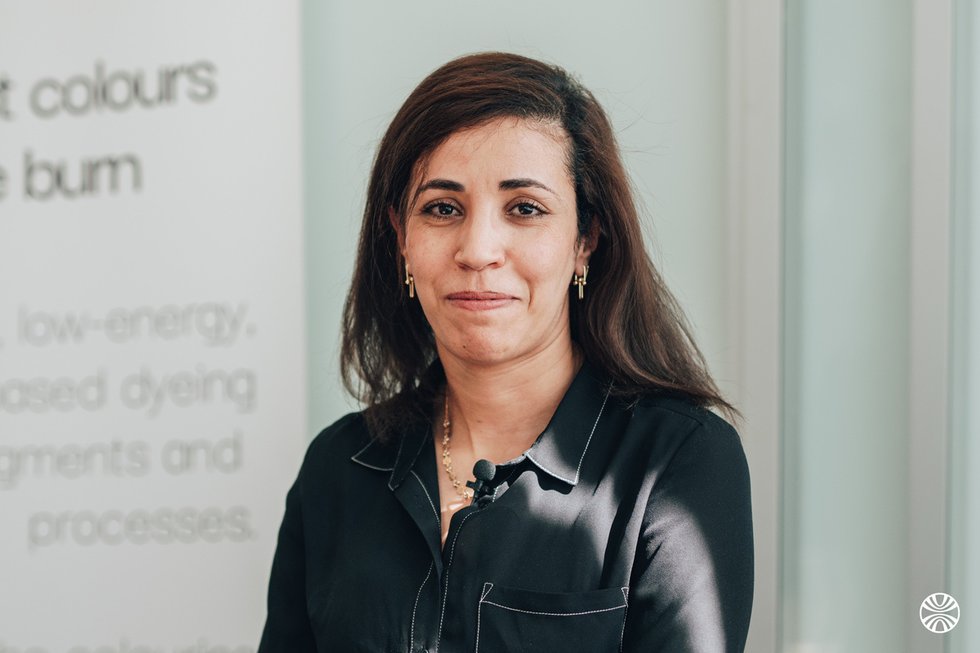 Meet Meriem, Chercheuse Scientifique - EverDye
