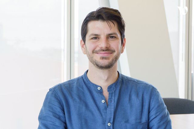 Meet Eliot, Talent Acquisition Lead - DNA Script