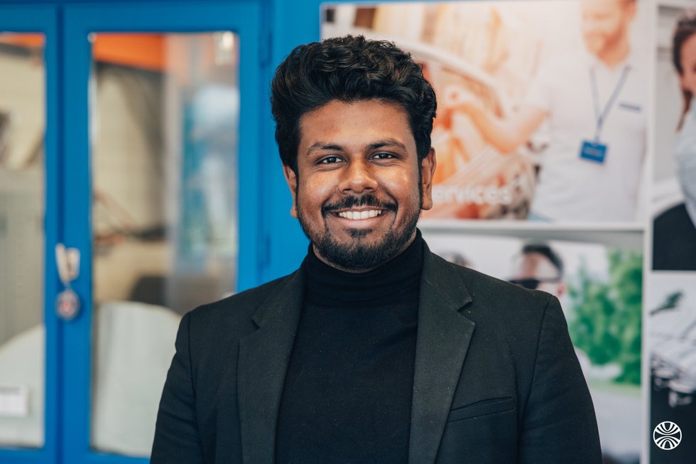 Rencontrez Jocelyn, Responsable opérationnel et digital - RENT A CAR