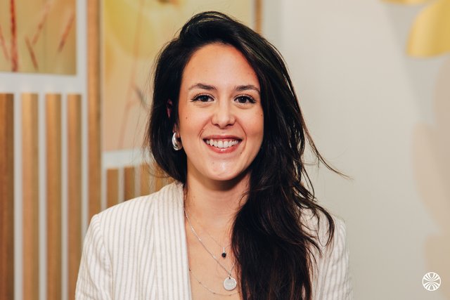 Rencontrez Inès, Chargée Clientèle - AXA