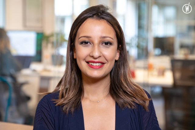 Rencontrez Fatinia, Head of Sales - Volum