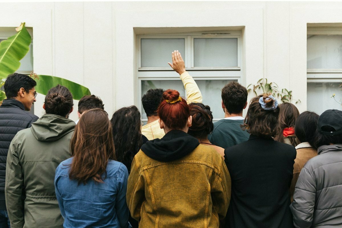 A qué contactos puedes recurrir cuando buscas trabajo