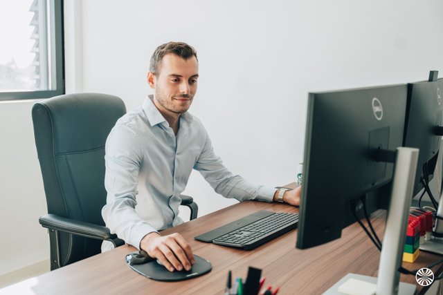 UXCO Group - Ecla & UXCO Student