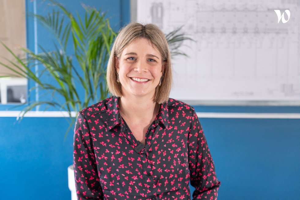 Rencontrez Claire, Chargé des Services généraux - Leroux & Lotz Technologies