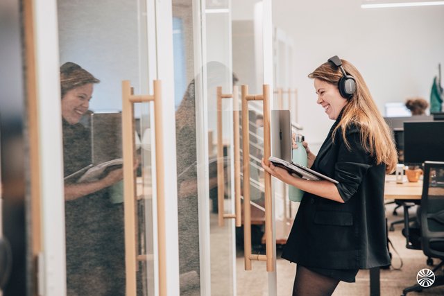 YOUSIGN (soon-to-be YOUTRUST)