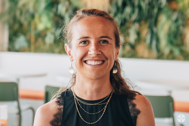 Rencontrez Justine, Directrice des ventes - SOFIP