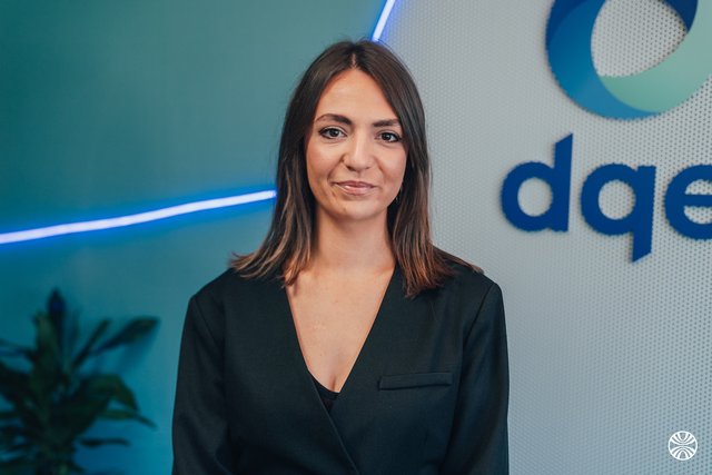 Rencontrez Constance, Social Media et Content Manager - DQE