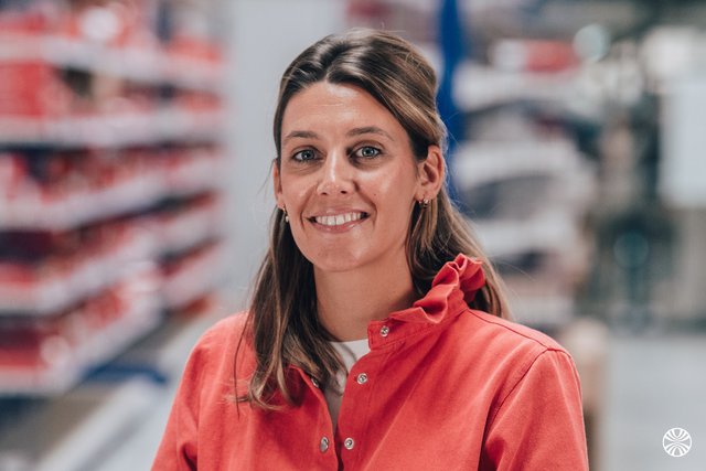 Rencontrez Charlotte, Chef.e des ventes - Rexel France