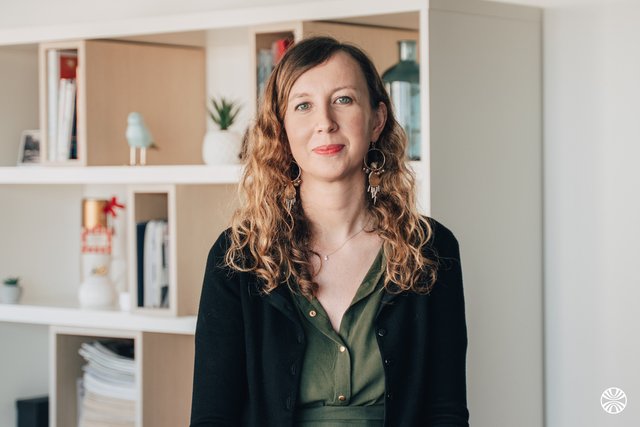 Rencontrez Claire, Responsable de la communication - TOLEDE GROUPE & ASSOCIES