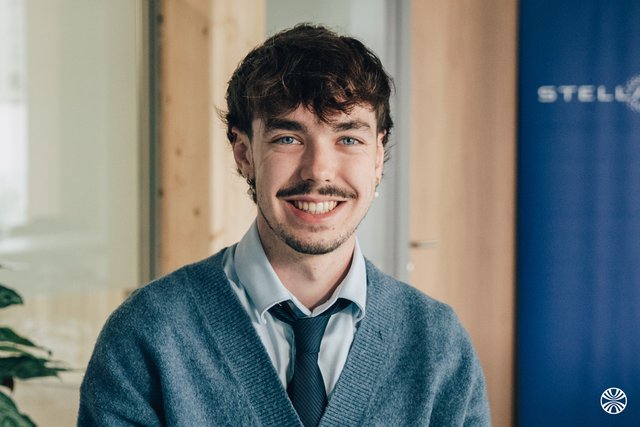 Rencontrez Victor, Assistant Partenariats et Image de Marque.mp4 - Stellantis