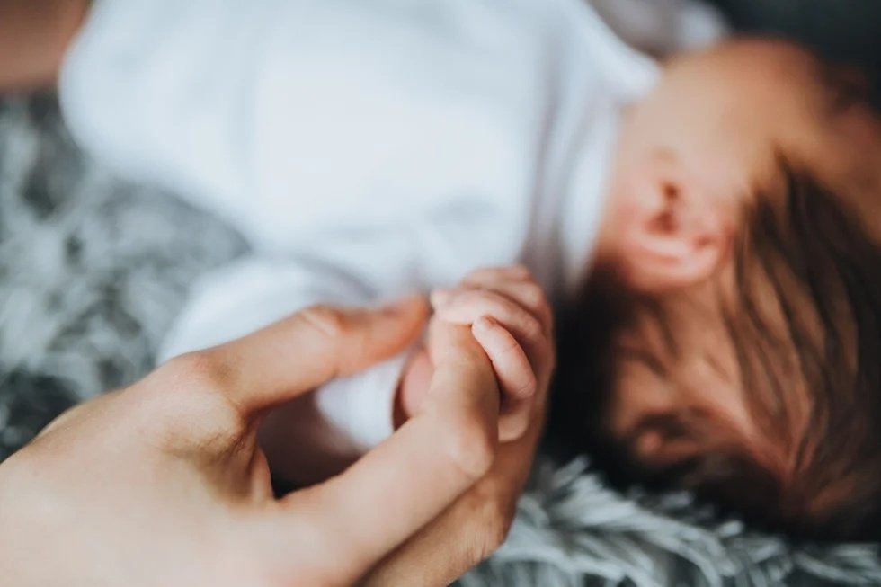 I táta můžu být doma: Jak zažádat o otcovskou dovolenou?