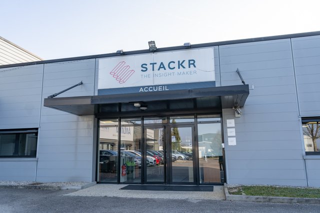 Stackr