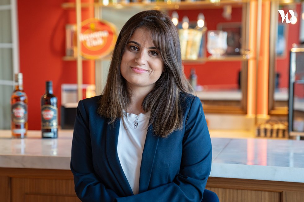 Rencontrez Yasmine, IT Solutions EPM Manager - Pernod Ricard