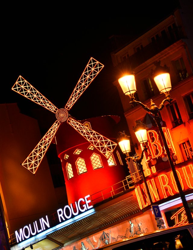 Le Moulin Rouge