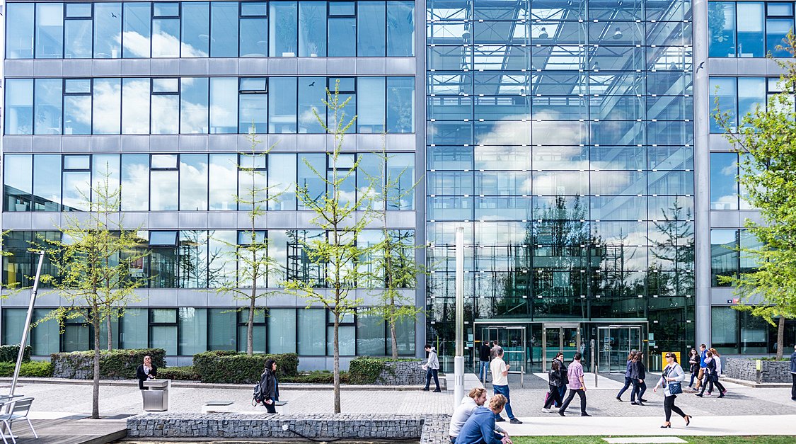 Service Desk Analyst with Italian DHL Information Services