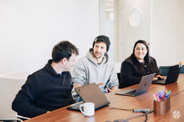 YOUSIGN (soon-to-be YOUTRUST)