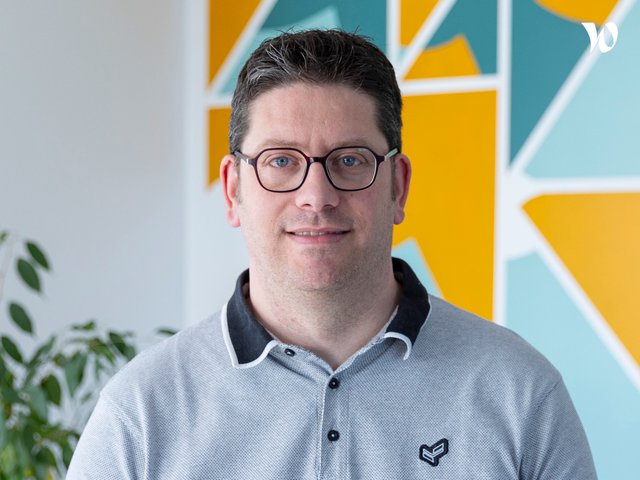 Rencontrez Julien, Chef de projet ERP - ELCIA Groupe