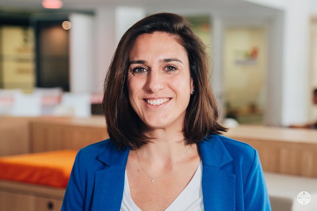 Rencontrez Ilenja, Cheffe de Projet Senior - Hopscotch Groupe