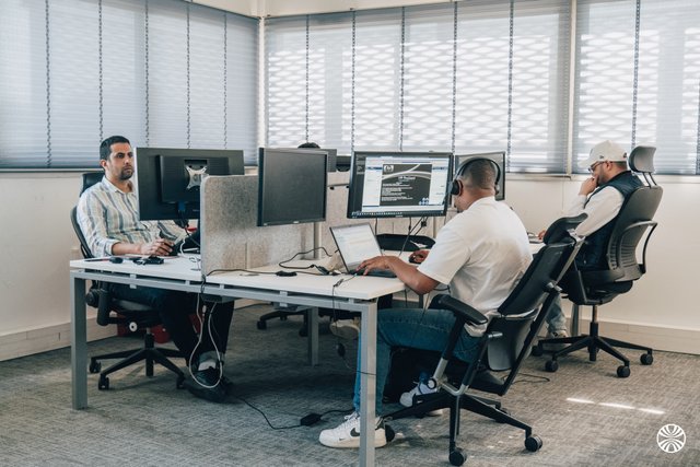 INTELCIA IT SOLUTIONS