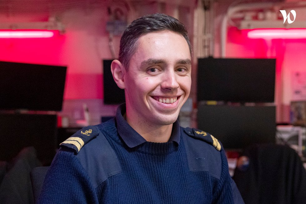 Rencontrez le second-maître Lucas, technicien systèmes numériques - Marine nationale