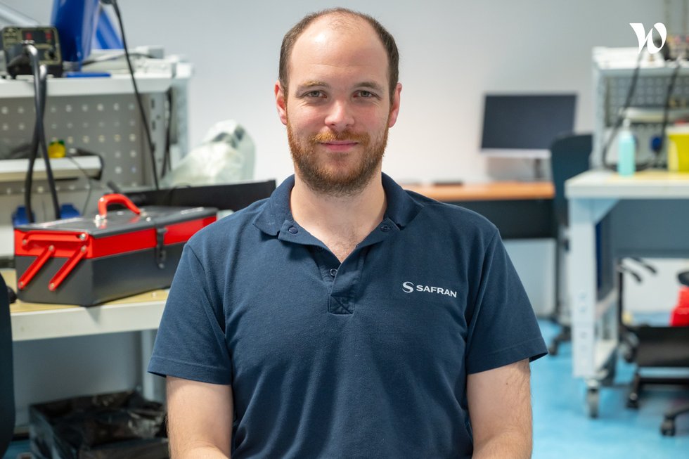 Rencontrez Maxime, Technicien d’essai - Safran Electronics & Defense