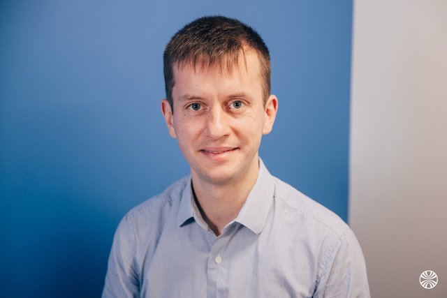 Rencontrez Benoît, Strategy - Starburst