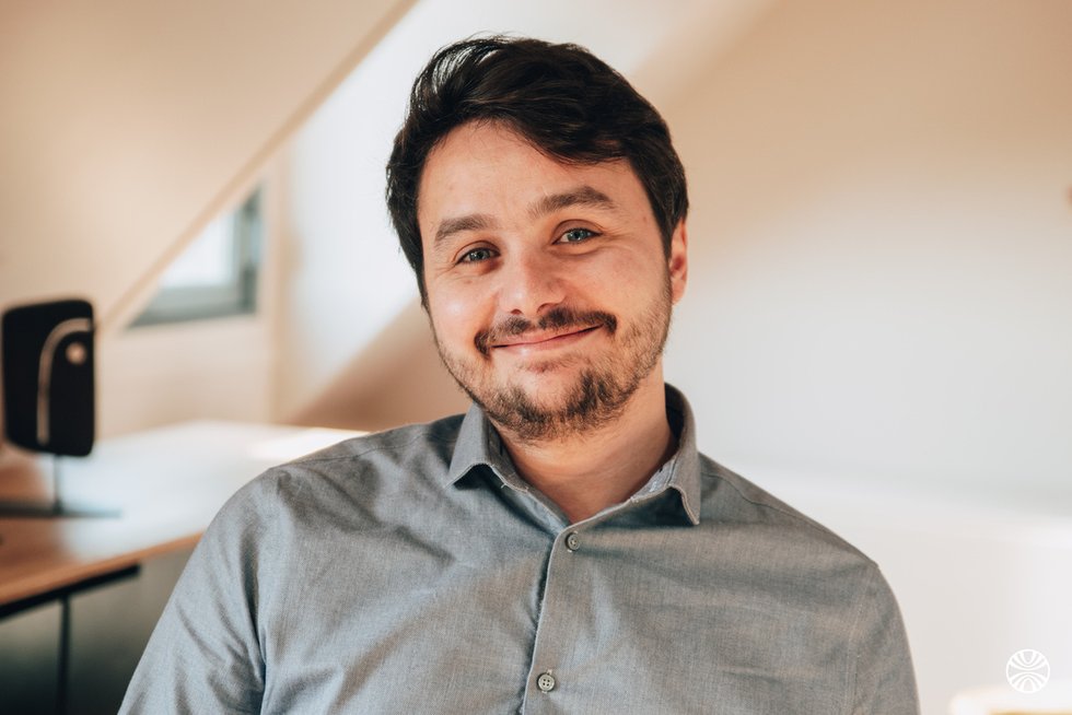 Rencontrez Pierre, Consultant conformité - LA ROBE NUMERIQUE