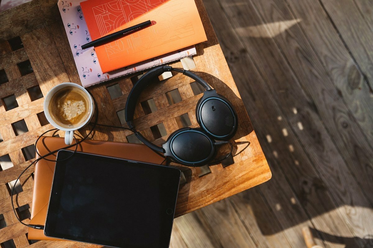 12 inspiring podcasts to listen to now: 2022 Edition
