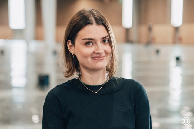 Rencontrez Julia - Coordinatrice Technique et Prestations - VIPARIS